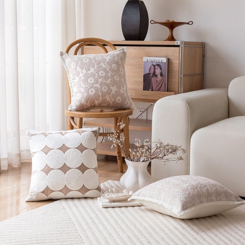 Jesmary – Xưởng Sản Xuất Gối Tựa Sofa Cao Cấp Cho Phòng Khách Và Không Gian Nghỉ Dưỡng Tại Hồ Chí Minh Sang Trọng Tinh Tế